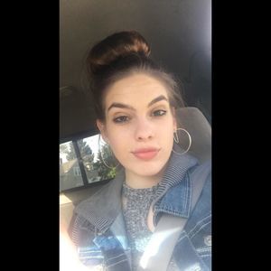 Meet your Posher, Jenna